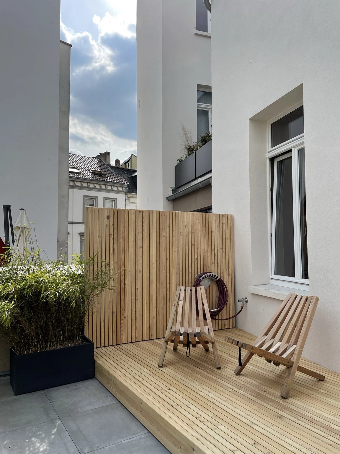 Terrasse: Holz im Außenraum